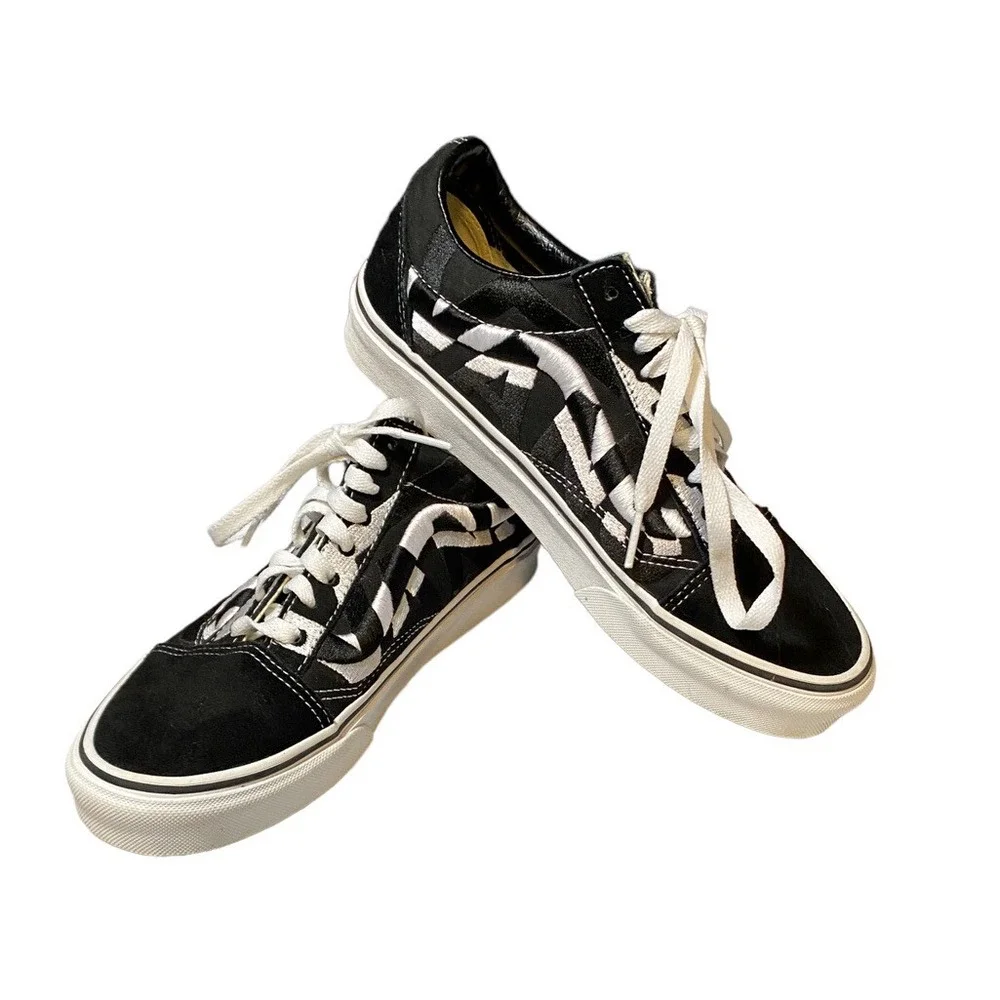 Vans Old Skool Classic Low Skate Shoes Black White Mens Size 6.5 Women 8